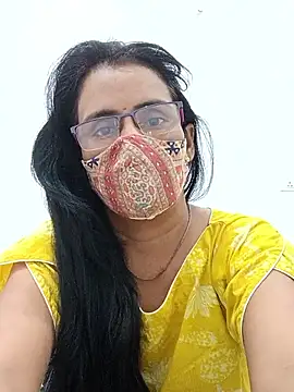 sanjana077 online show from April 19, 12:43 am