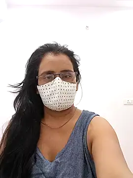 sanjana077 online show from April 21, 7:26 am