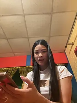 Beolulu online show from November 7, 5:40 pm