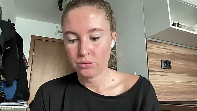 Ameli8 online show from November 9, 10:55 am