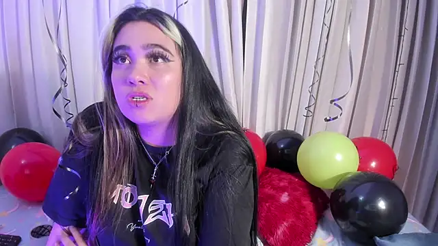 Lilith Zenith  online show from March 6, 4:07 am