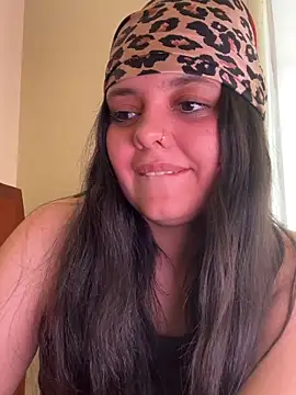 candicewest  online show from March 5, 4:14 pm