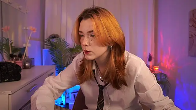 AvaRyder online show from January 19, 2:35 pm