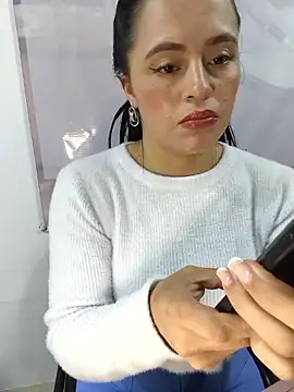 ALEJA  22 online show from January 8, 9:30 pm