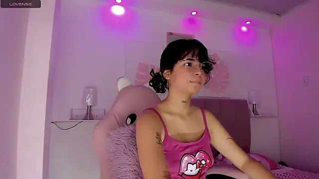  vaiolet owo online show from December 19, 5:43 am