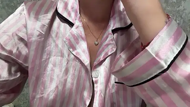 Angelinaa19 online show from March 29, 9:14 pm