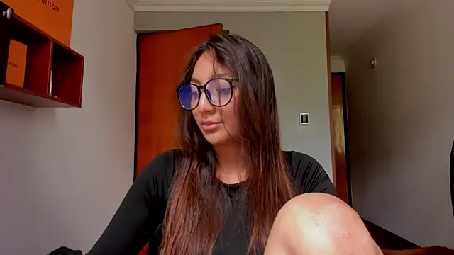 LilyGarcia online show from July 8, 5:59 pm