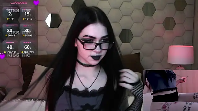 FetishForCassie online show from December 17, 11:09 pm