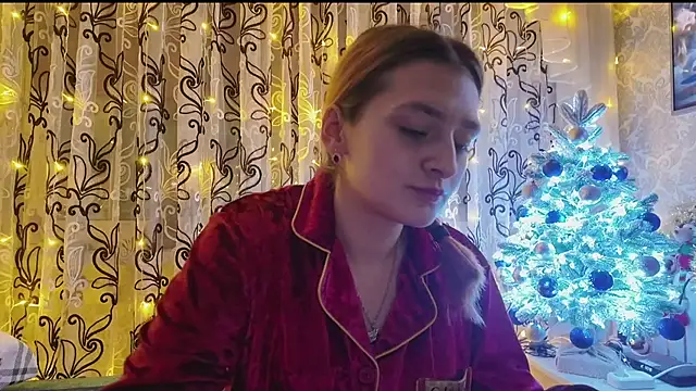 SweetLiaison online show from January 9, 6:01 pm