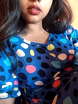 Sexy Divya   online show from April 15, 1:28 am