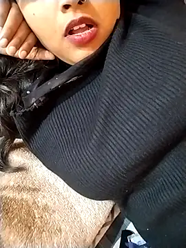 Sexy Divya   online show from February 14, 10:28 am