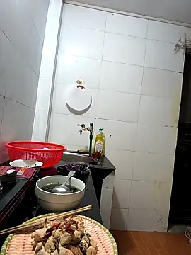 Lynly k2 online show from March 1, 11:10 am