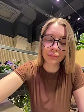 SashaCatt online show from December 15, 9:14 am