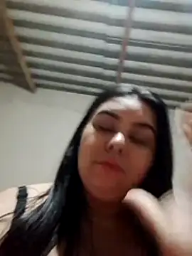 Tatasadadinha online show from November 9, 10:27 pm