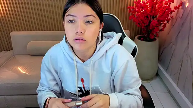 venus velvet tp online show from April 14, 1:00 pm