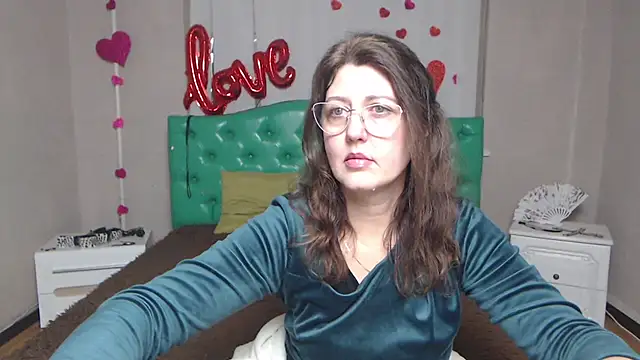 RoseHille online show from February 19, 5:56 pm