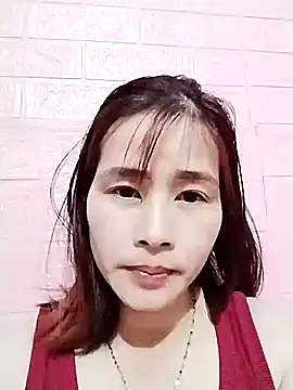 Swan-white123 online show from November 17, 1:23 pm