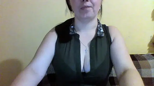 Vitalina282128 online show from November 27, 1:19 am