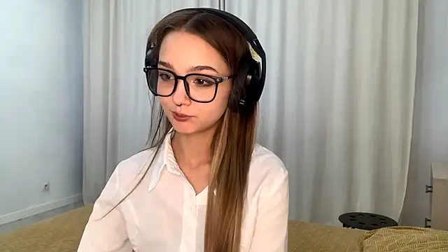 HoaPatton online show from November 11, 10:12 am