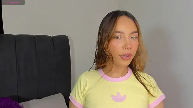 Evelin888 online show from July 18, 8:33 pm