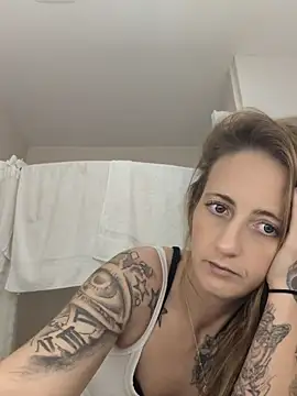 sexxxilexxxi44 online show from May 12, 3:48 am