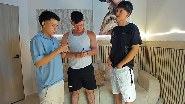 Justingsex1 online show from December 20, 5:44 am