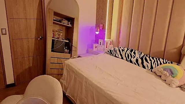 Iamnyxy online show from February 18, 11:20 am