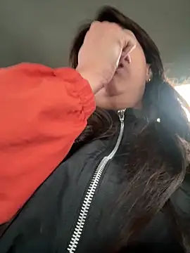 valeria absurdah online show from February 3, 9:51 pm