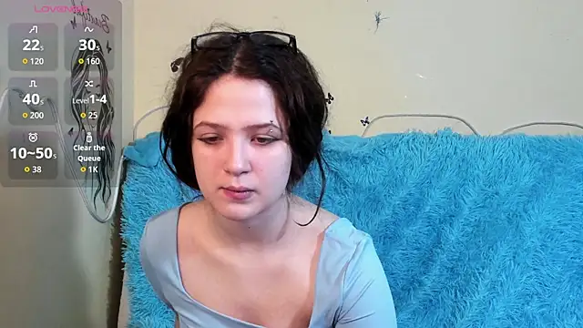 Anora Miller online show from February 7, 9:35 am