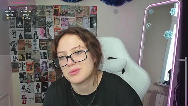 Anora Miller online show from January 7, 9:01 am