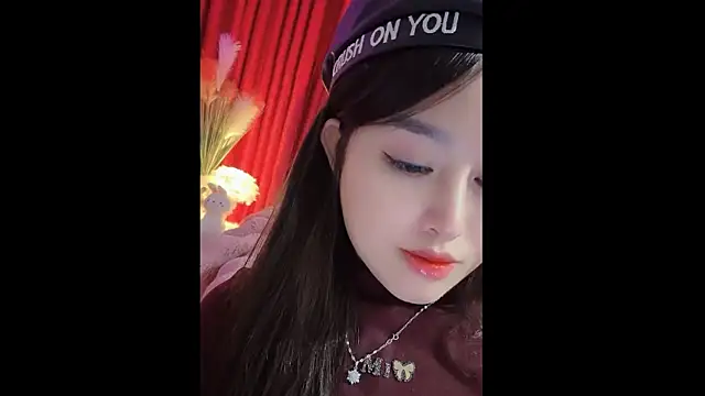 MiCandy-Lovee online show from December 14, 1:28 pm