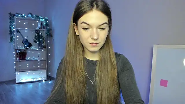 luna lust 212 online show from December 18, 4:28 am