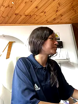 ninffa 18 online show from November 13, 8:08 pm