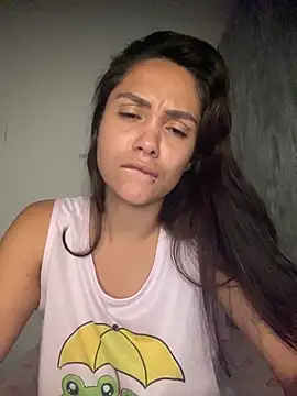 carolsapequinha online show from July 27, 3:36 am