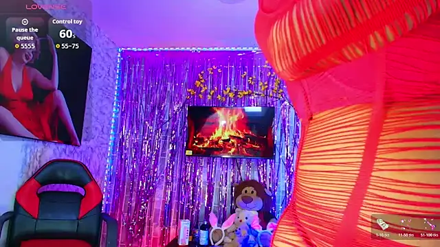 TAYLOR S7 online show from April 11, 1:55 am