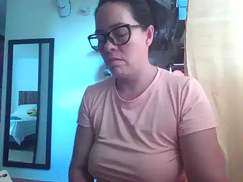 caroline 47 online show from April 30, 3:28 pm