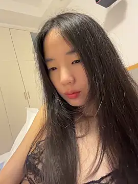 TinyBabe online show from April 18, 12:29 pm