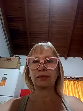 SexyMilf1211 online show from March 27, 3:46 pm