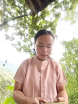 Yumi 08 online show from November 19, 3:50 am