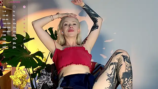 jane-booblegum online show from April 10, 9:32 pm