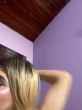 ValerySalasar online show from December 2, 4:14 am