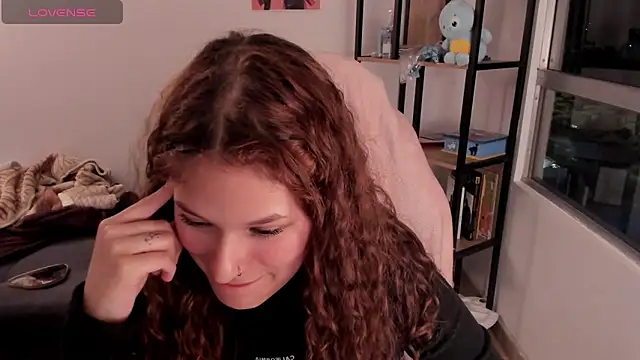 iam Nikki online show from April 29, 6:49 am