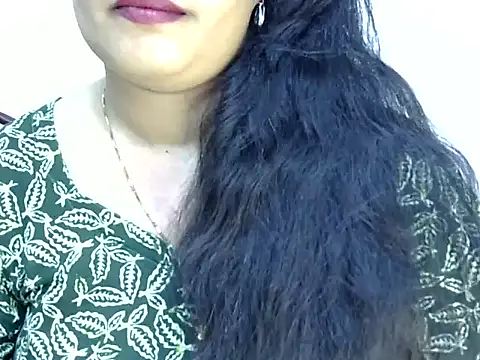 Muskan Jha online show from April 14, 1:33 pm