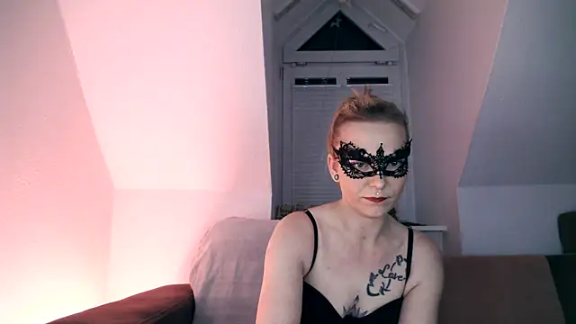 Vulva Koenigin97 online show from December 20, 8:13 pm