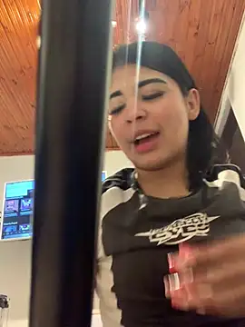 Dannii- online show from February 1, 1:26 am