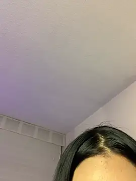 Dannii- online show from April 8, 6:04 am