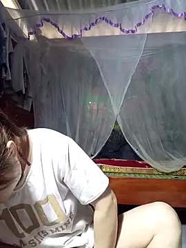 Lee-Thee online show from February 25, 5:06 am