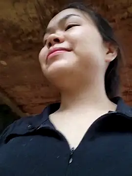 Xiu-L online show from February 4, 4:54 pm