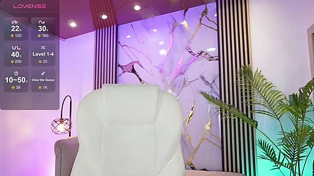 MeganLowell online show from December 20, 7:07 pm