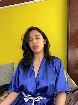 Esmerald 1111 online show from March 23, 2:12 pm